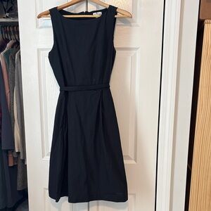 LL Bean Signature Cotton Poplin A-Line Dress with pockets and belt 8